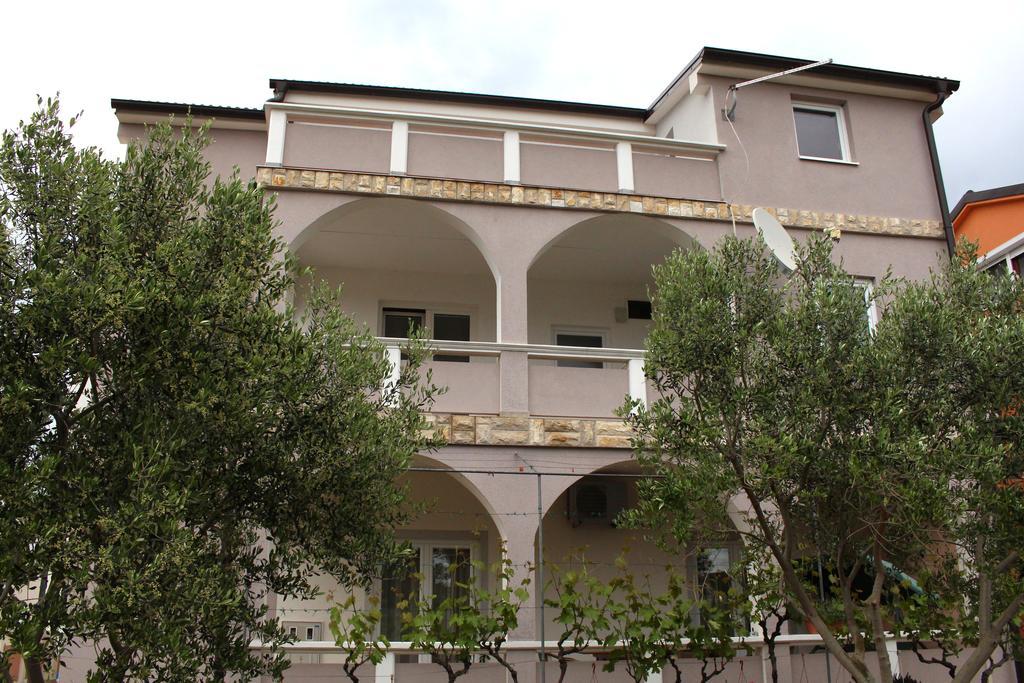 Apartments Beba Vir Exterior foto